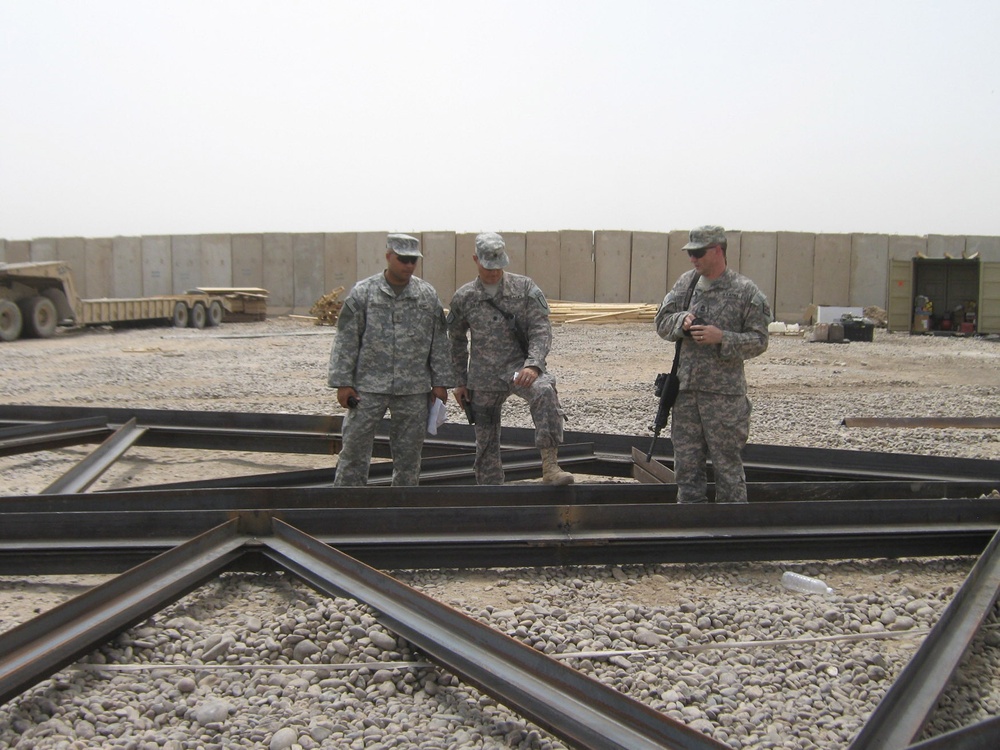 Multi-National Division - Baghdad engineers build historic protective screen