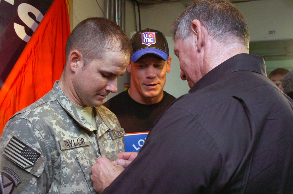 World Wresting Entertainment stars visit Patriot Brigade Soldiers in Baghdad