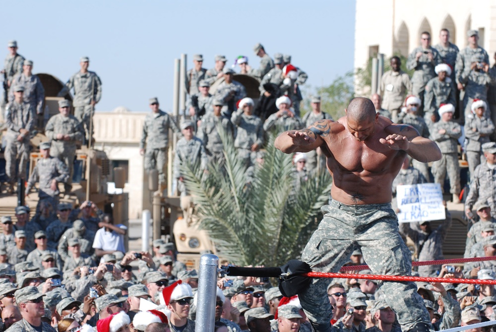 World Wrestling Entertainment entertains Multi-National Division - Baghdad, 4th Infantry Division Soldiers during Tribute to Troops