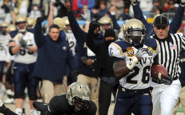 Army-Navy game action