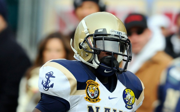 Navy runs away with it during Army-Navy game