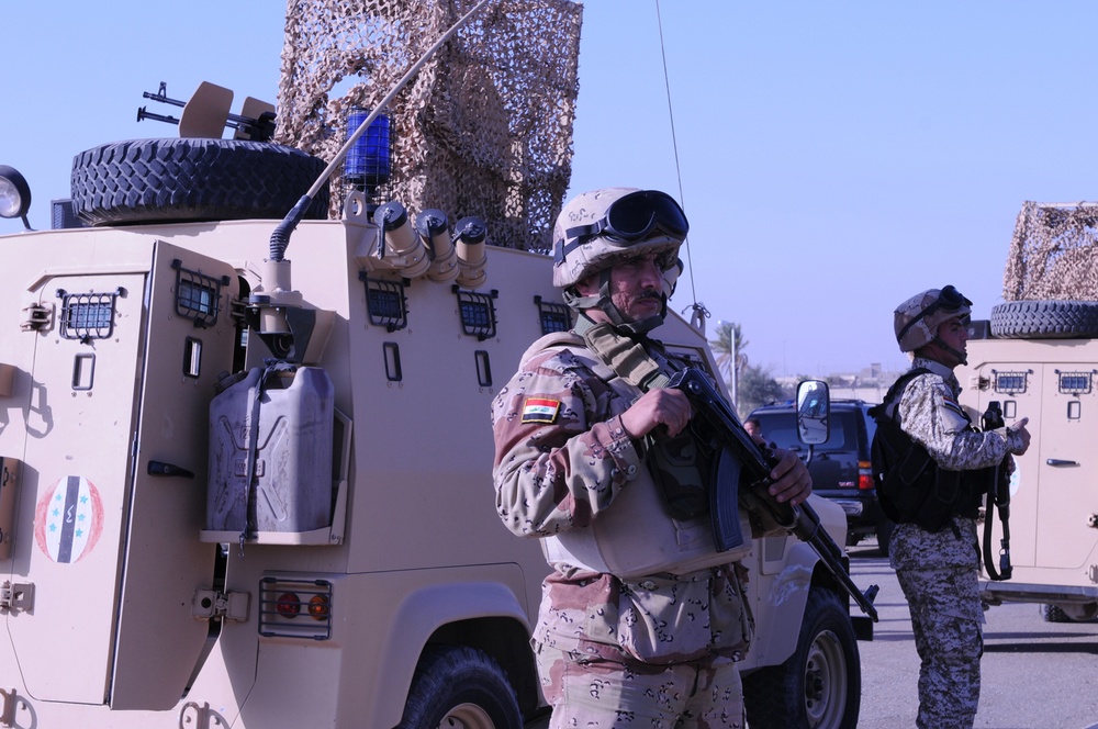 Iraqis provide security for Deputy Prime Minister's visit