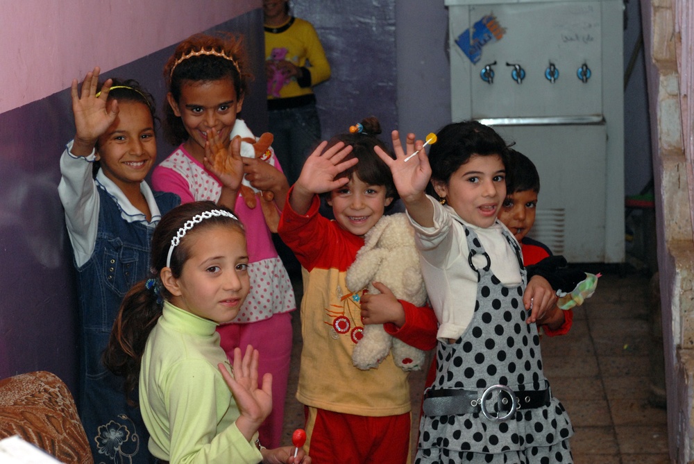 Orphanage in Tikrit receives gifts during holiday season