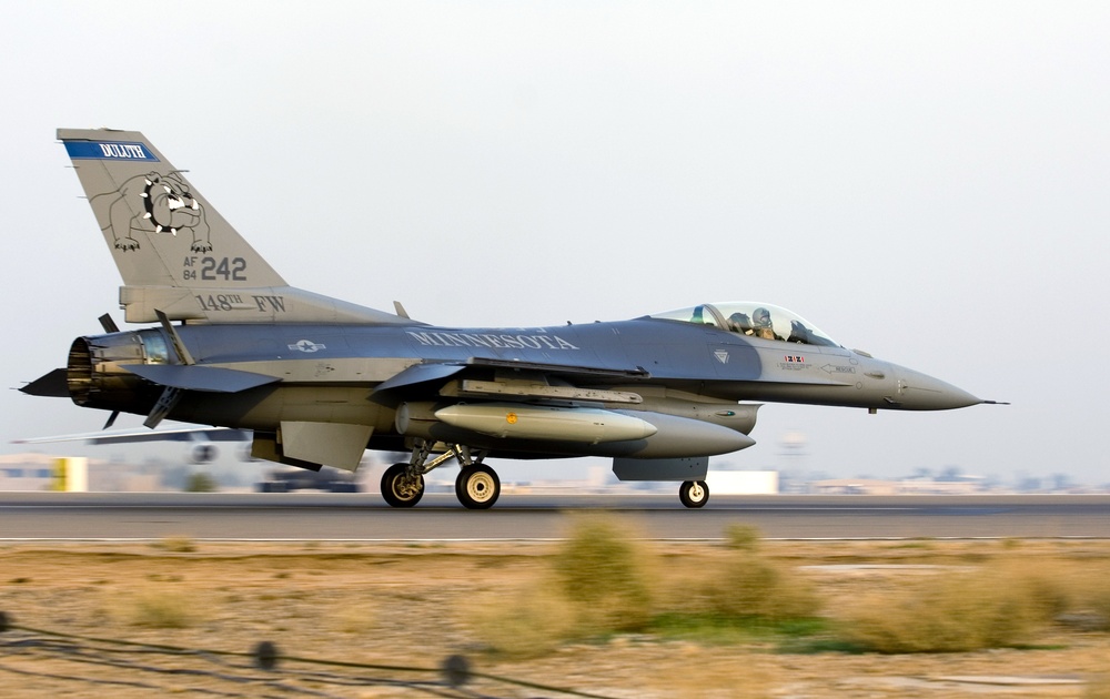 DVIDS - Images - Duluth Air National Guard Airmen Arrive at Joint Base ...