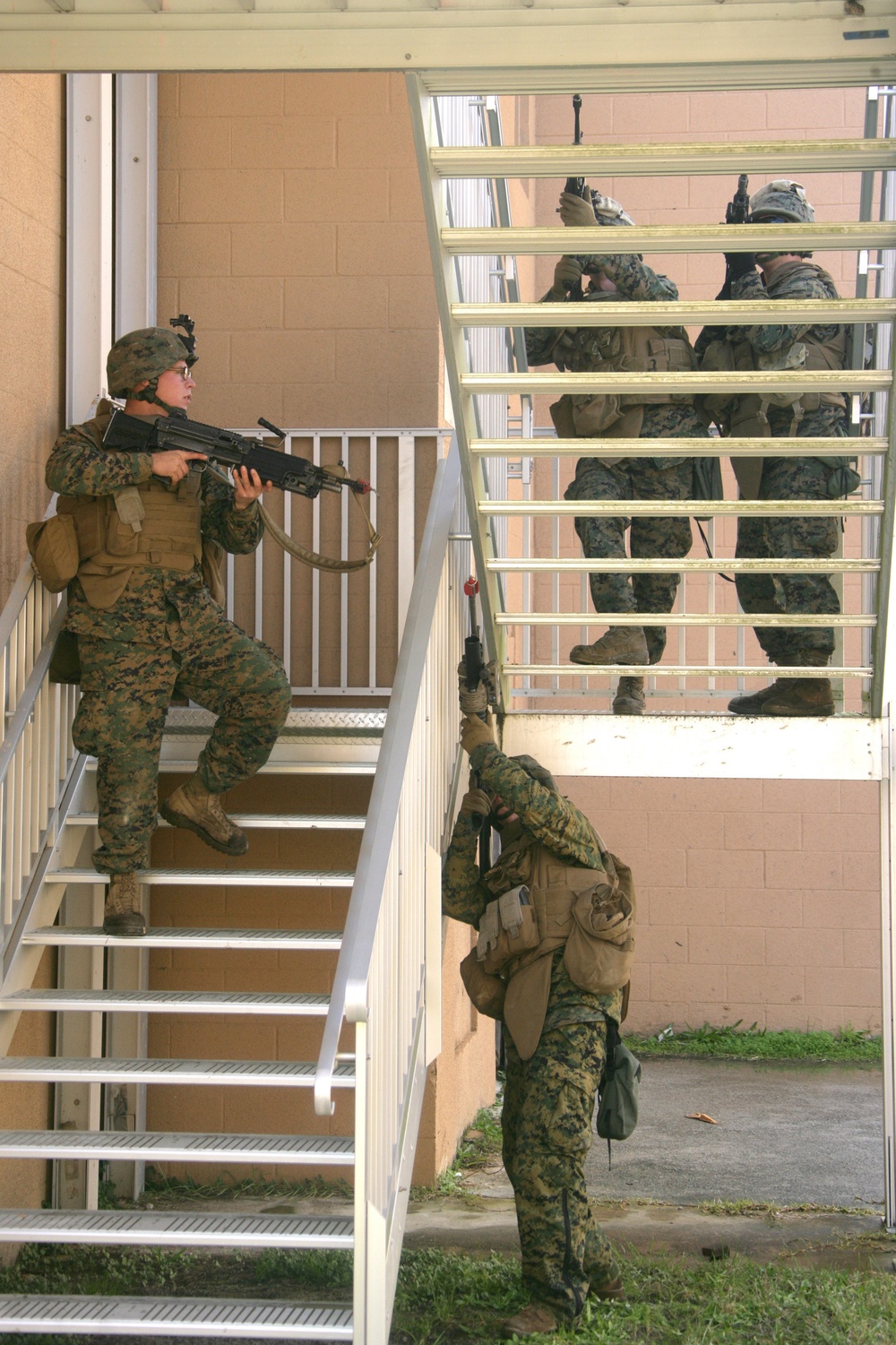 Battalion Landing Team, 3rd Battalion, 2nd Marine Regiment Attends Motor, Combined Anti-Armor Team/Light Armored Reconnaissance Raid Course