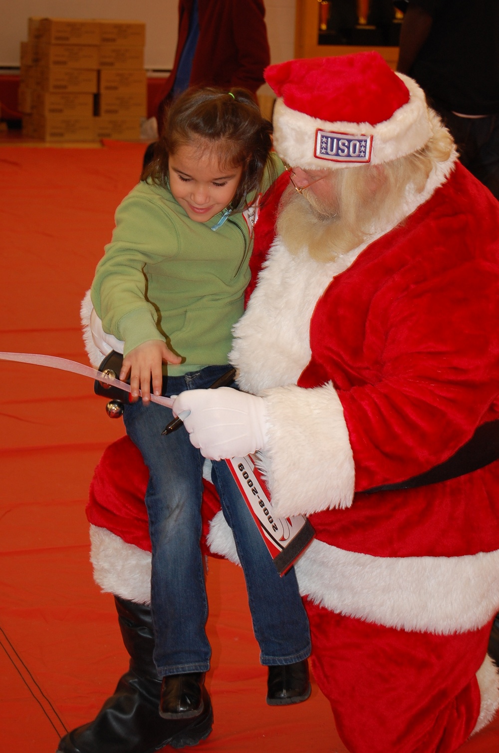 Chicago USO, Bulls Team Up at Holiday Party