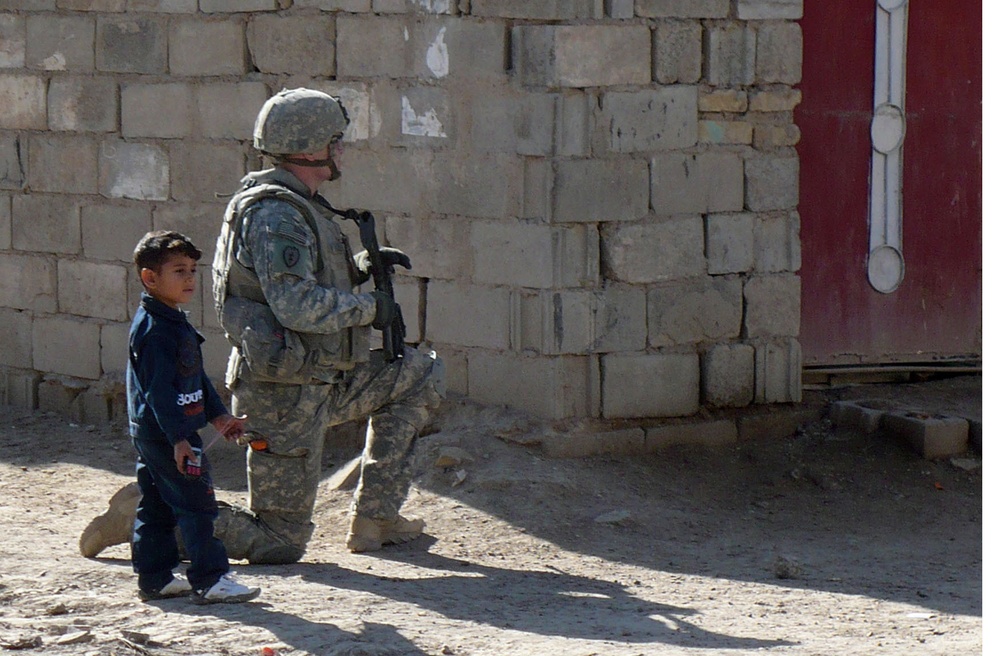 Gimlet Soldiers Take to Streets of Karnabot