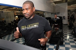 Soldiers run from Qatar to Kuwait