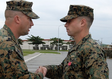Recon Marines From Okinawa Receive Bronze Stars With 'V' for Valor