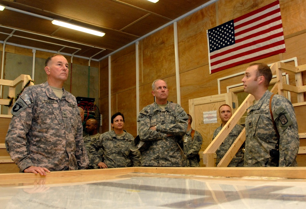 Gen. Rogers Visits Sustainers at Joint Base Balad