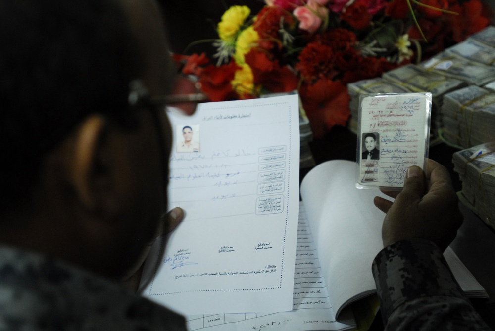 Multi-National Division - Baghdad Soldiers provide over watch for Sons of Iraq payday activities