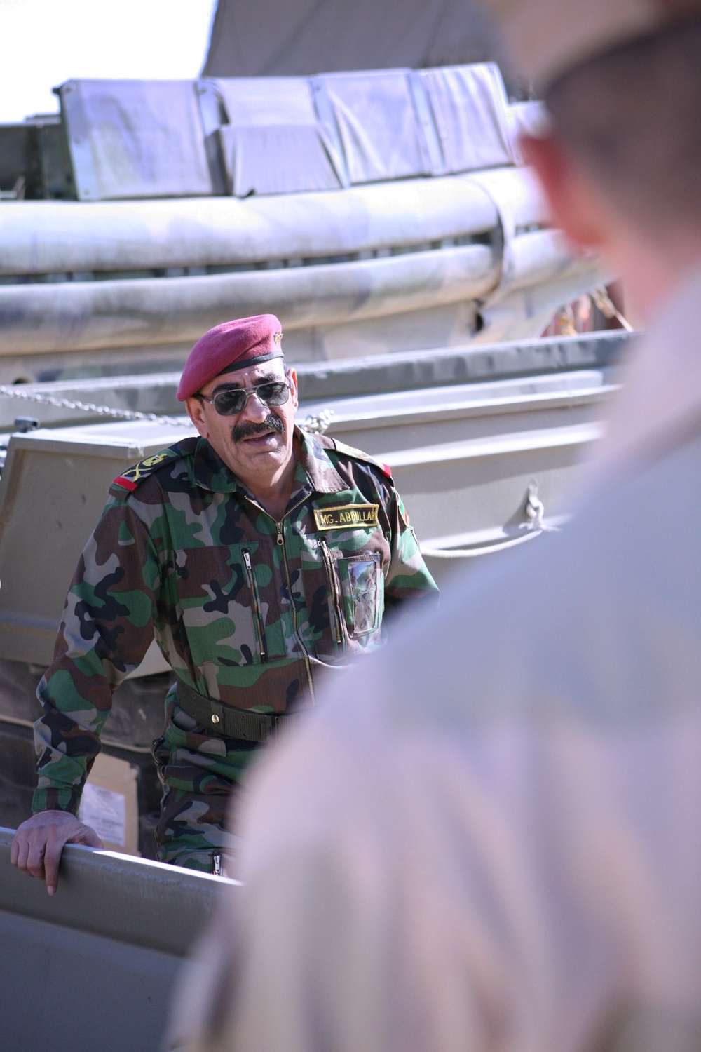 Iraqi general inspects river craft