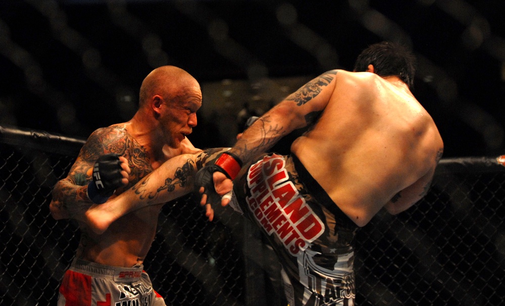 UFC holds Fight Night at Fort Bragg