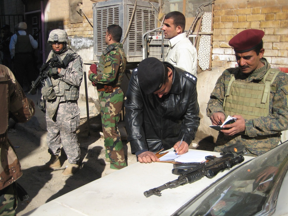 Clearance operations build confidence, solidify skills of Iraqi security forces