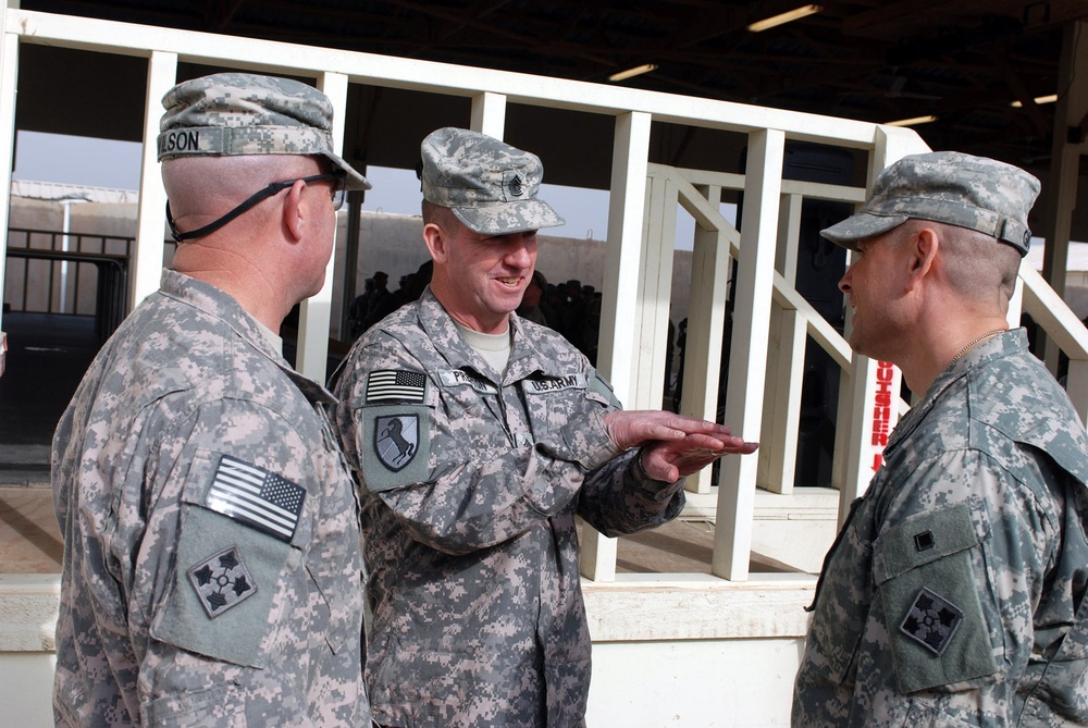 Sergeant Major of the Army Preston Visits 4th Infantry Division, Multi-National Division – Baghdad  Soldiers, Service Members