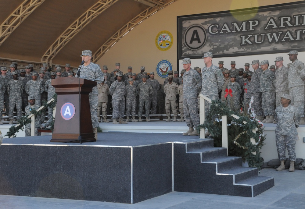Army Chief of Staff, Gen. George W. Casey Jr. Visit Soldiers