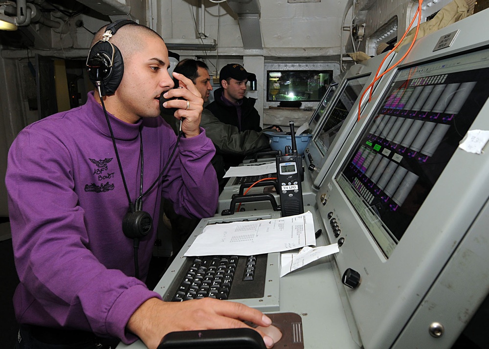 fuel on-load aboard USS Carl Vinson