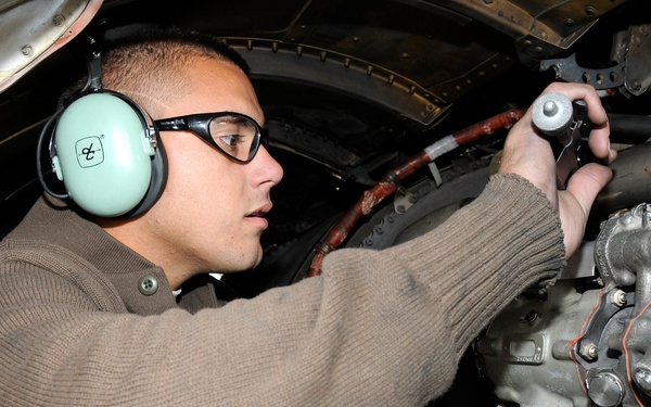 380th Expeditionary Aircraft Maintenance Squadron Maintains the ATO