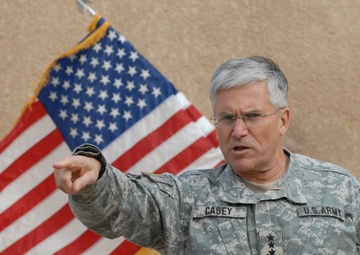 Army Chief of Staff visits deployed troops