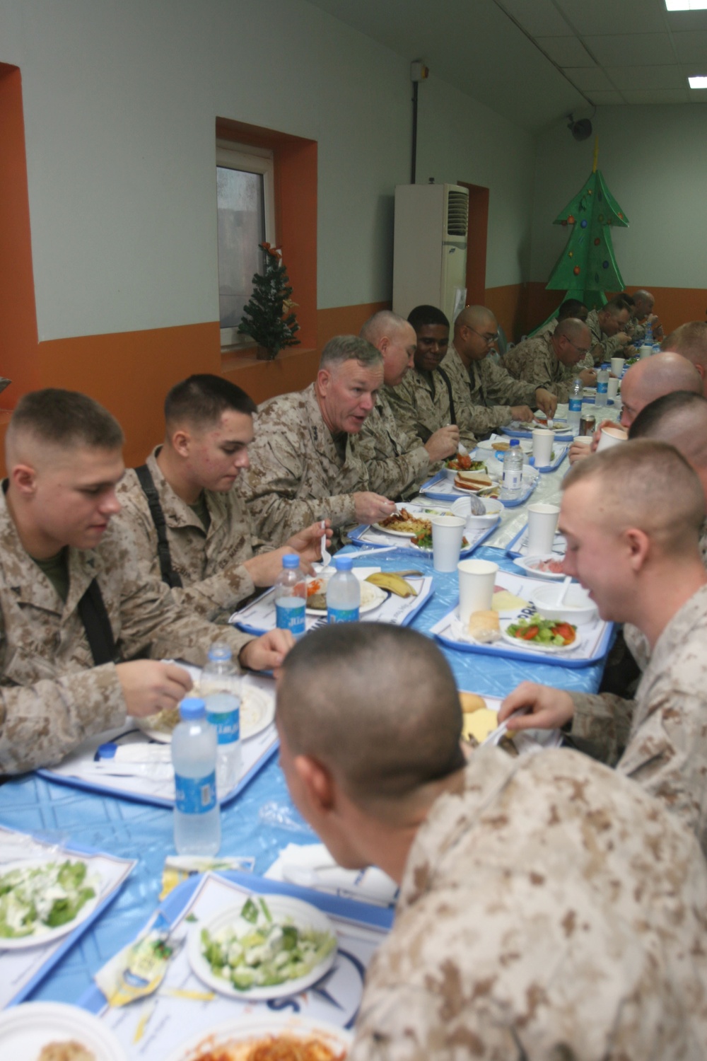 III Marine Expeditionary Force commanding general visits Afghanistan Marines