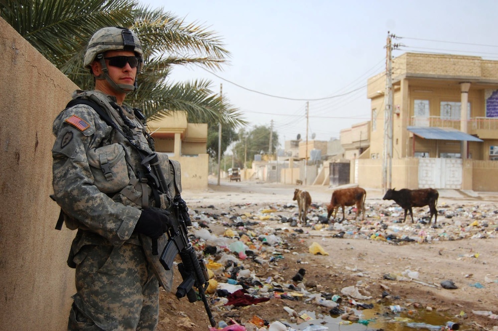 Wolfhounds, Iraqi National Police search for illegal weapons