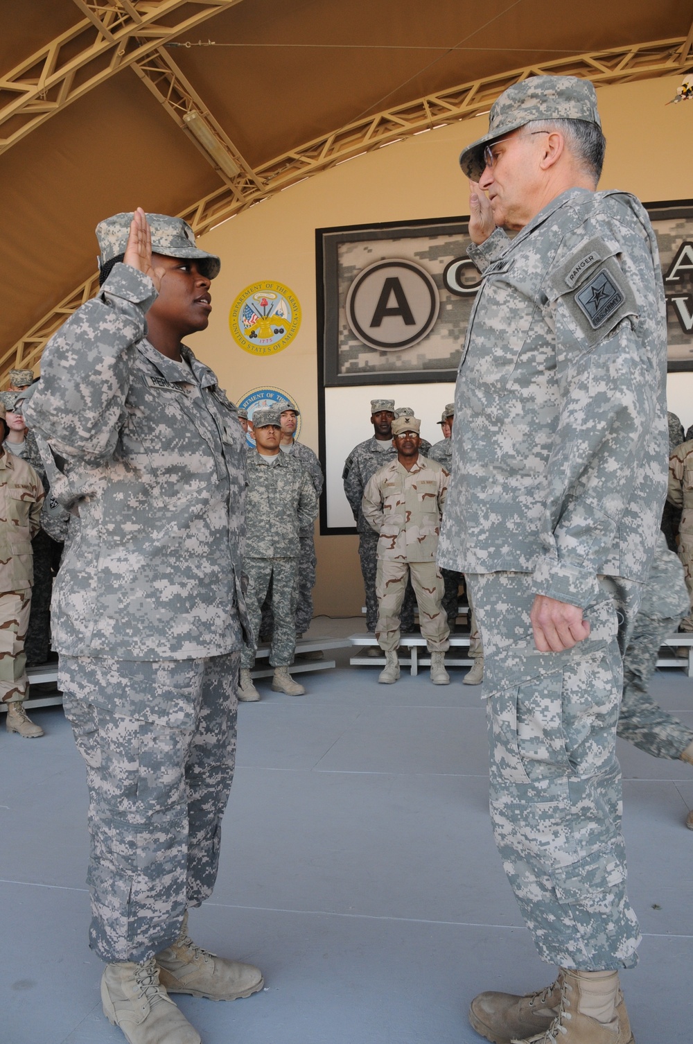 Army chief of staff reenlists Los Angeles native
