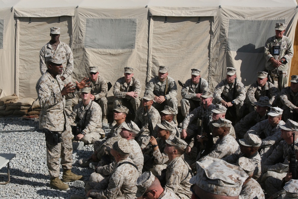 Commandant Makes Holiday Visit to Marines, Sailors in Afghanistan