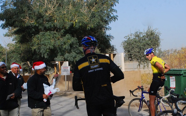 Contractors give back to Multi-National Division - Baghdad Soldiers on Christmas