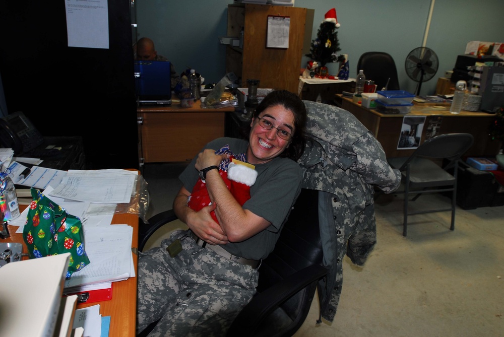 Holiday Party Brings Cheer to A Company, 834th Aviation Support Battalion