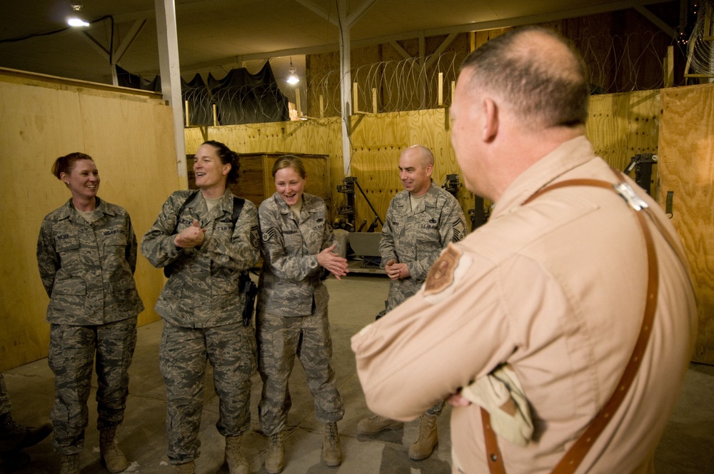 Air Forces Central Commander Visits Deployed Airmen on Christmas Eve