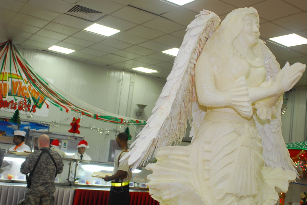 Troops, Civilians Enjoy Holiday Meal on Camp Victory