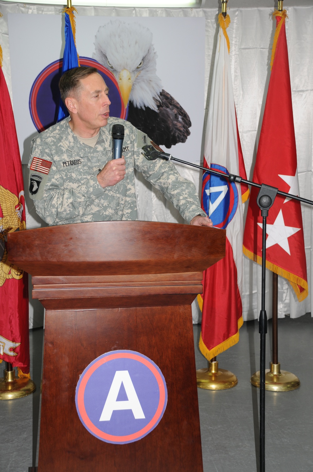 Petraeus in Kuwait