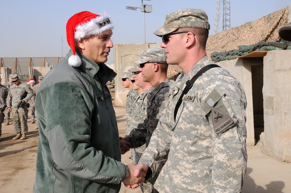 Multi-National Forces - Iraq Command Group Visits Troops Christmas Day