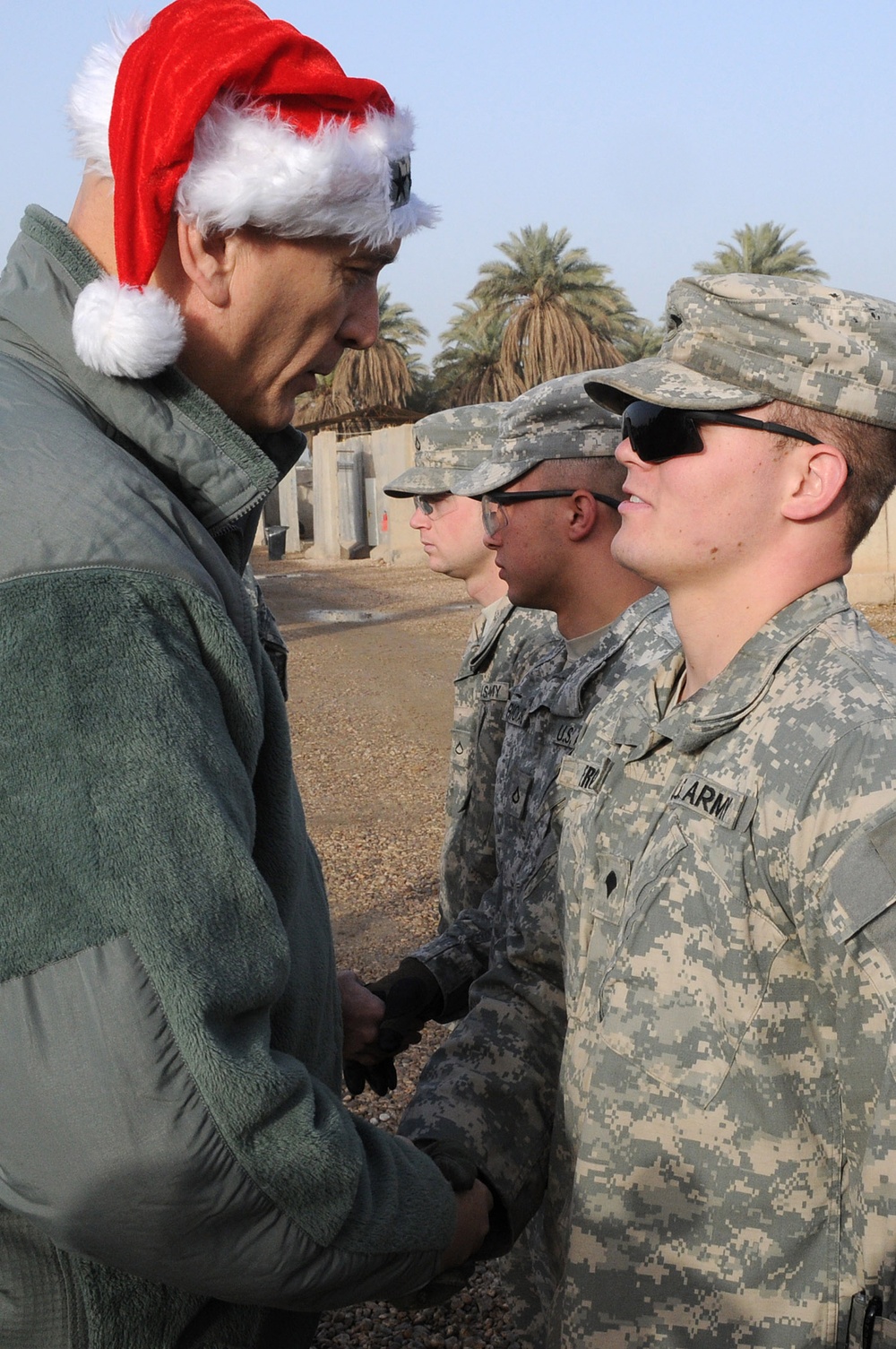 Multi-National Forces - Iraq Command Group visits troops Christmas Day