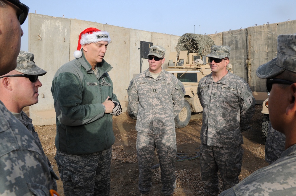 Multi-National Forces - Iraq Command Group visits troops Christmas Day