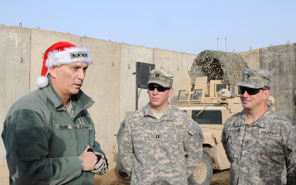 Multi-National Forces - Iraq Command Group visits troops Christmas Day