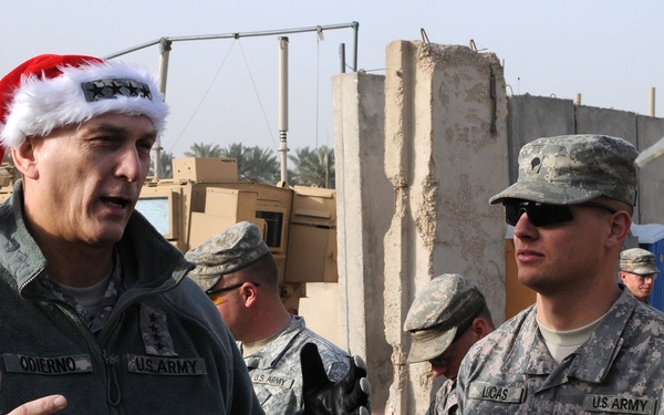 Multi-National Forces - Iraq Command Group visits troops Christmas Day