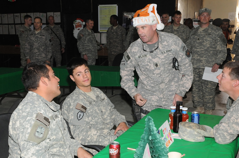 Multi-National Forces - Iraq Command Group Visits Troops Christmas Day