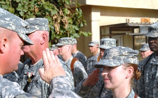 Arrowhead Soldiers receive Iraq Campaign Medals