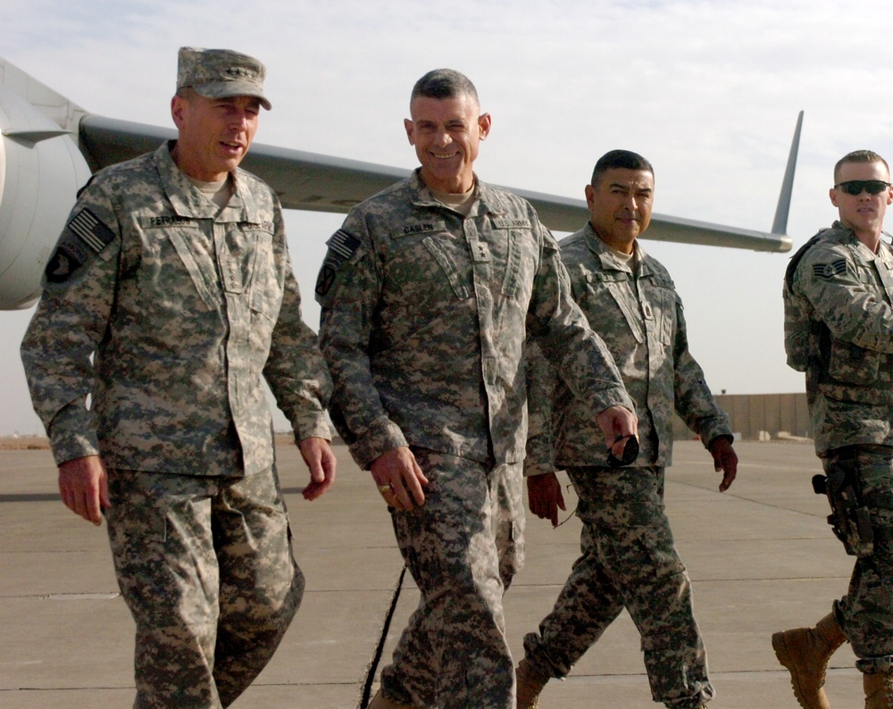 Gen. David H. Petraeus visits Contingency Operating Base Speicher