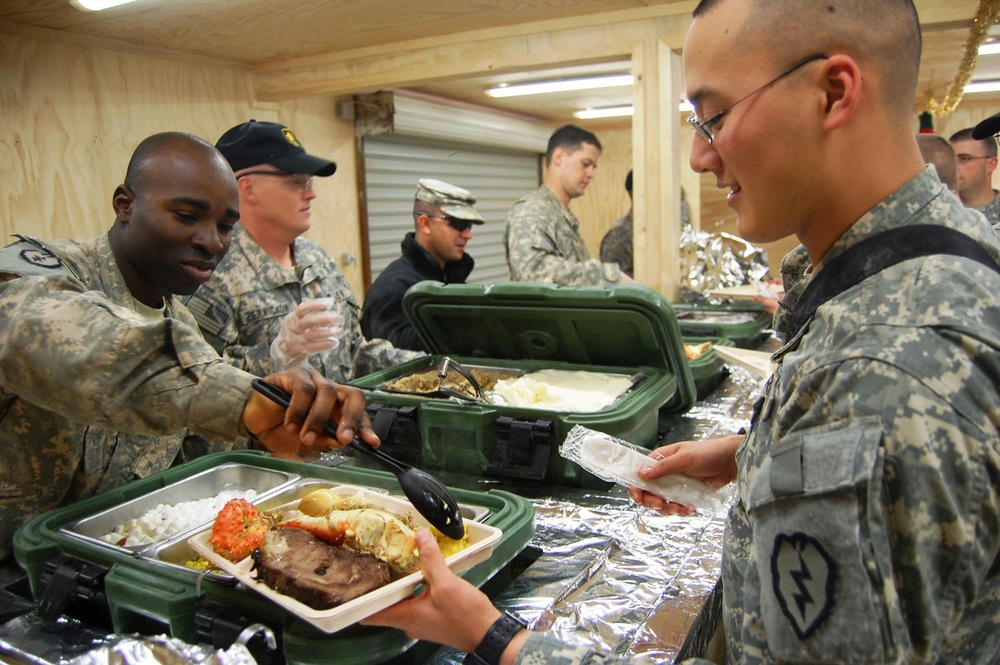Wolfhounds capture criminal, then celebrate second Christmas in Iraq