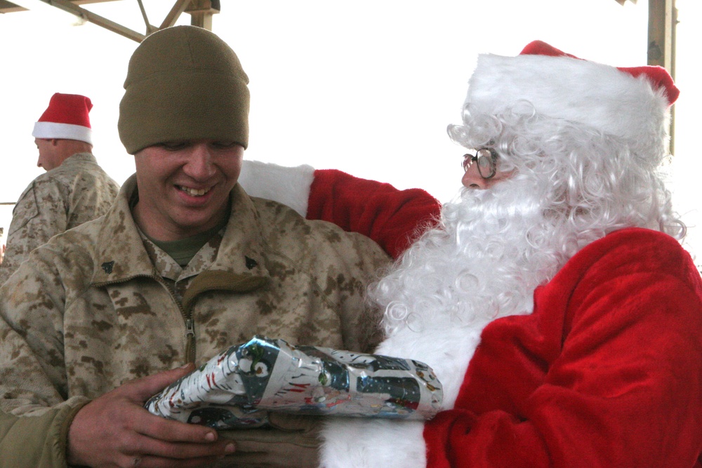 Santa in Al Asad