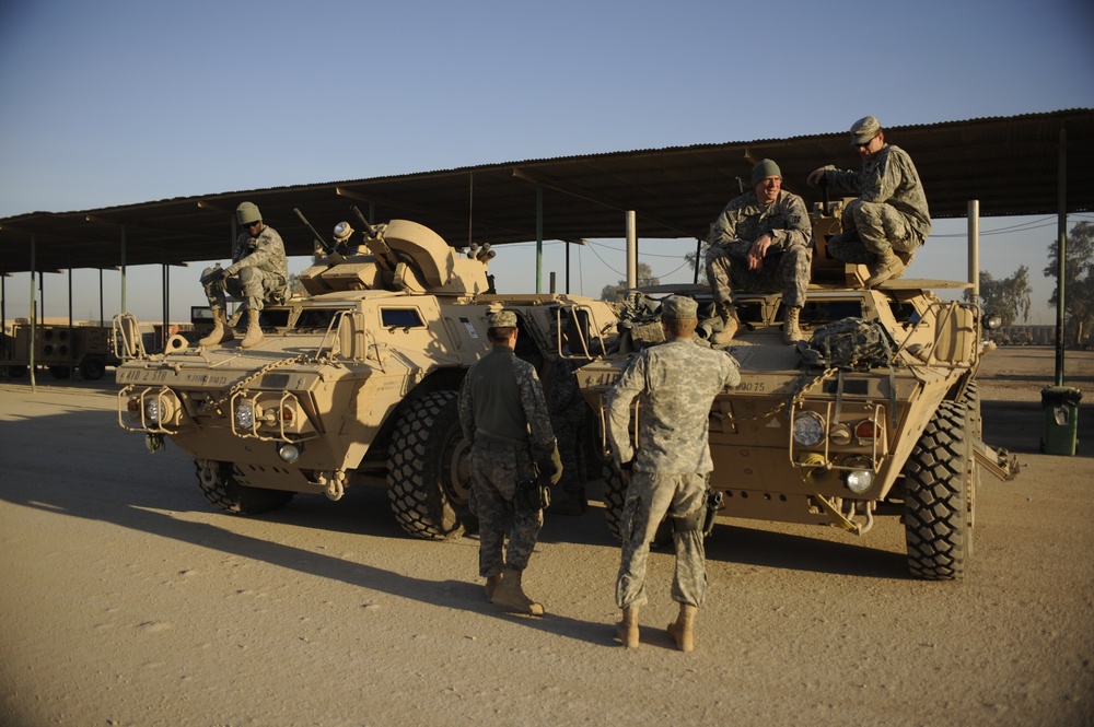 Iraqi Police Meeting at Camp Echo