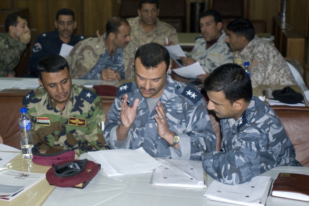 Civil-Military Operations Course Builds Iraqi Interagency Cooperation