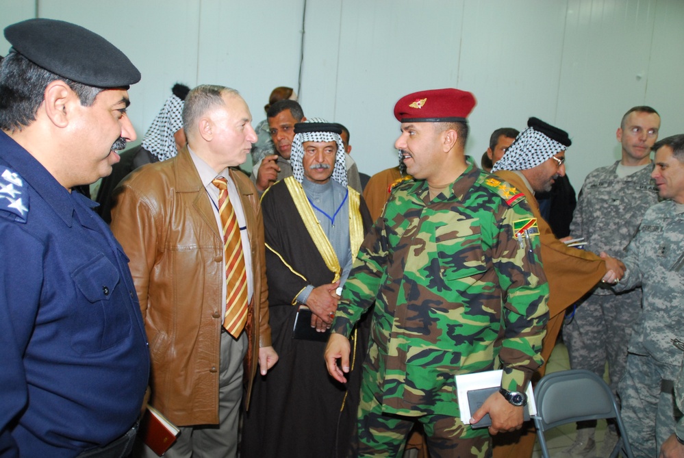 U.S., Iraqi leaders discuss Son's of Iraq transfer