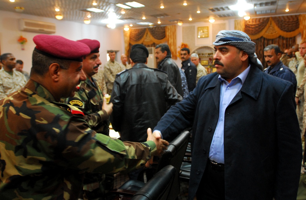 U.S., Iraqi leaders discuss Son's of Iraq transfer