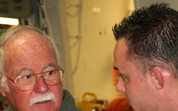 Deputy Assistant Secretary of the Navy Visits Bahrain