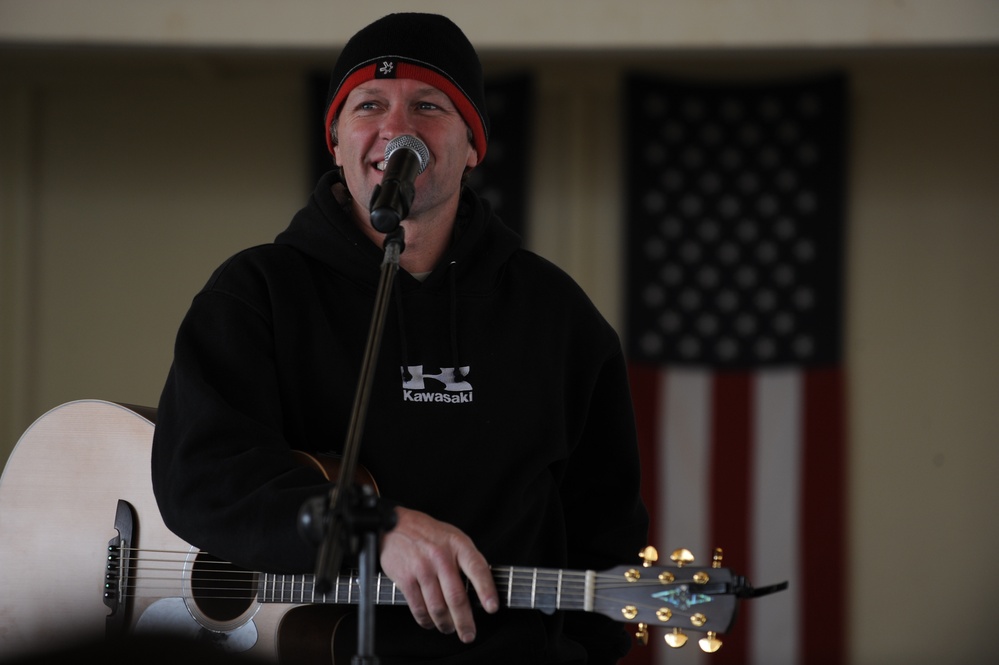 USO tour at Camp Taji