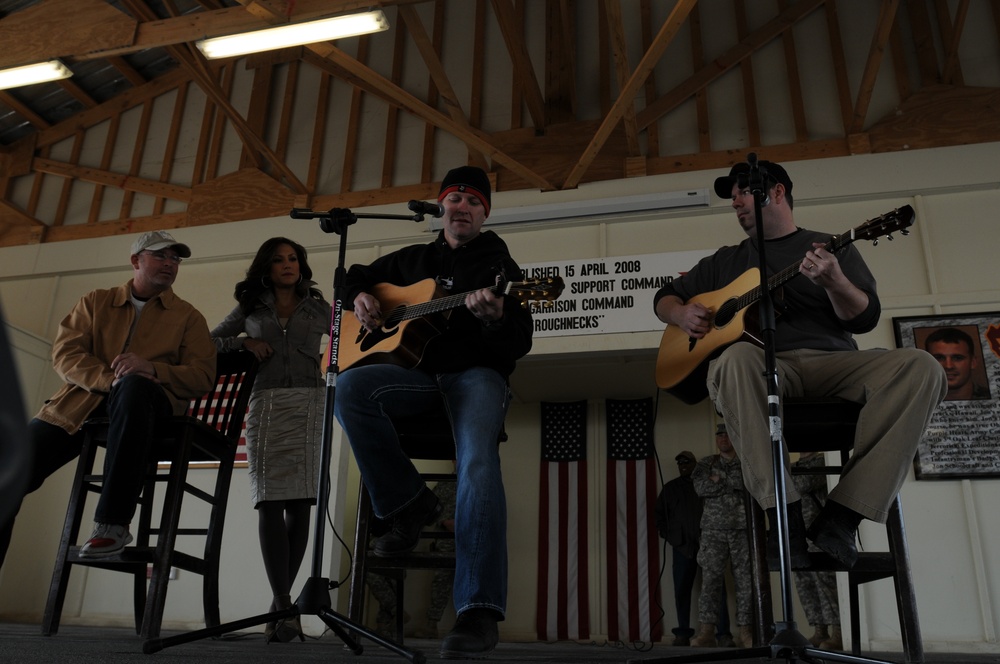 USO tour at Camp Taji