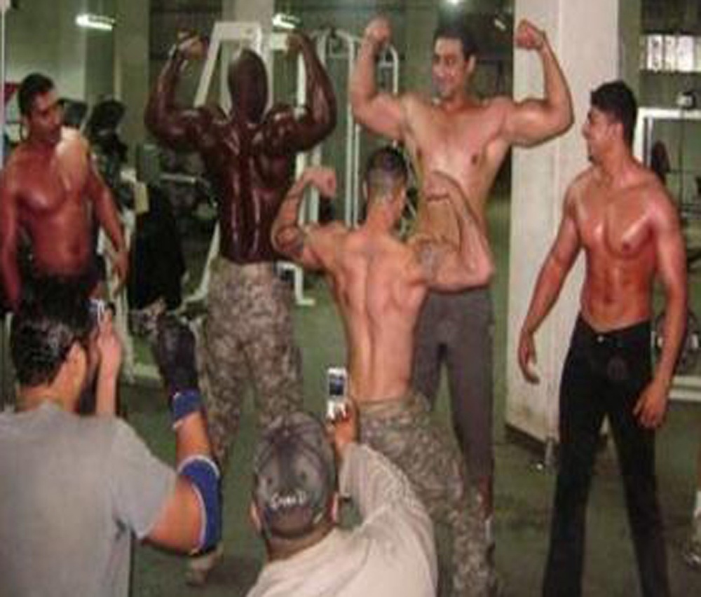 Friendly Weightlifting Competition Brings Iraqis, American Soldiers Together